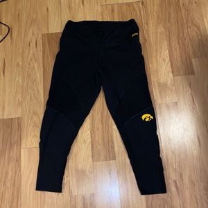 PINK Victoria’s Secret Iowa Hawkeye leggings 7/8